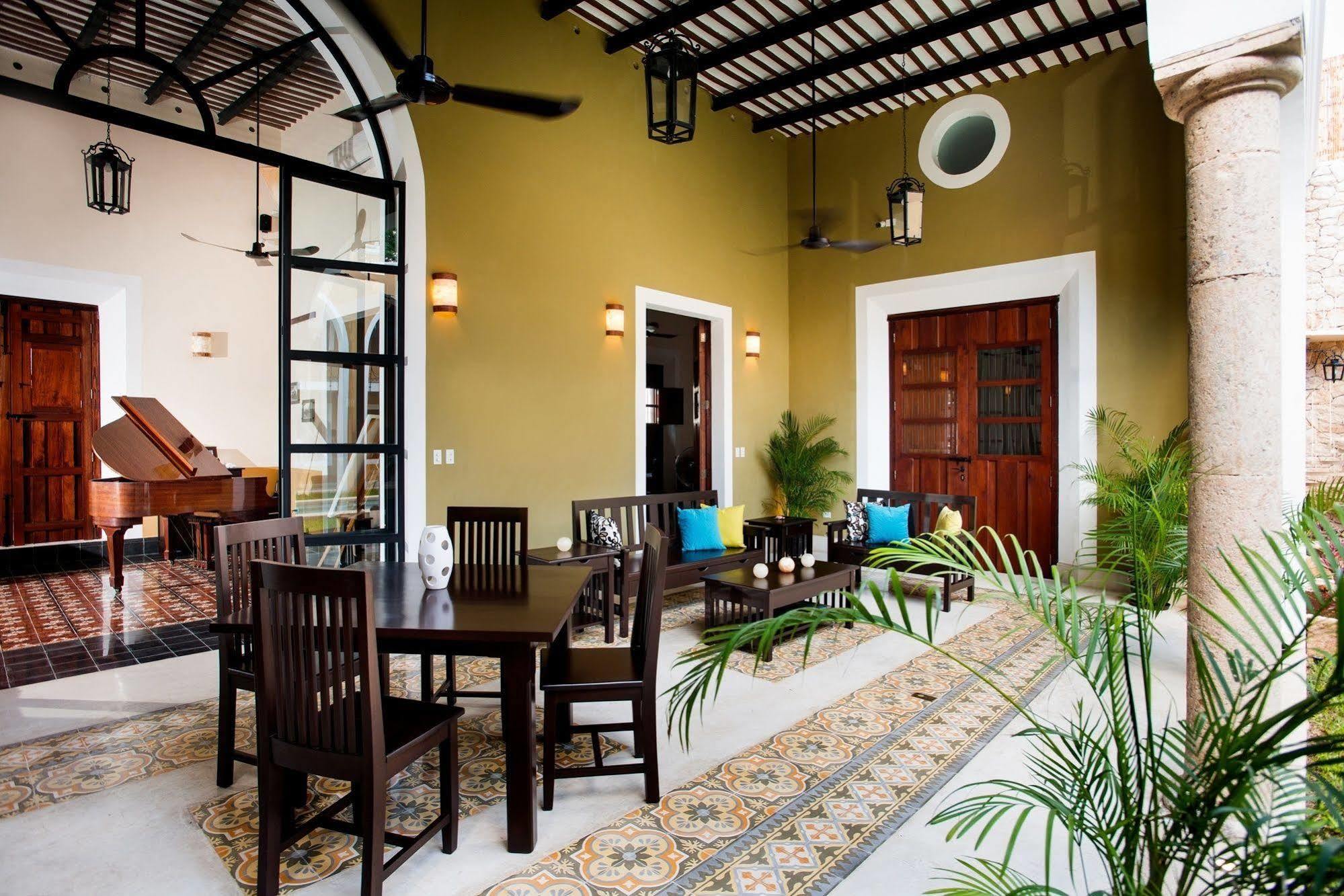 Hotel Boutique By The Museo Mérida Esterno foto