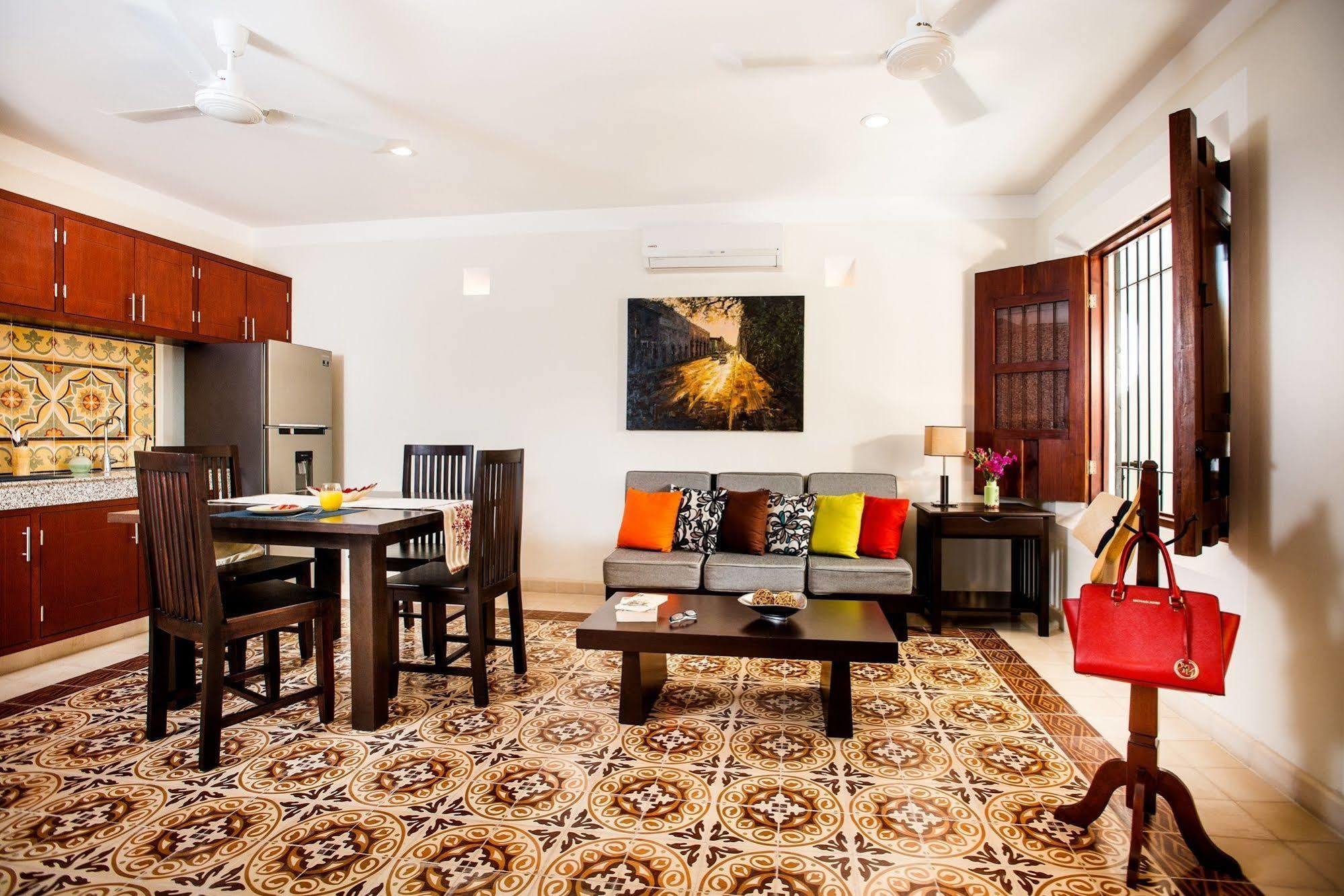 Hotel Boutique By The Museo Mérida Esterno foto